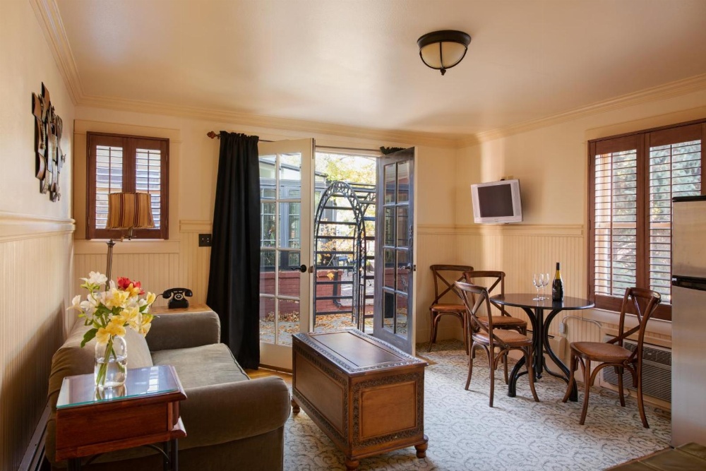 Chamberlin Inn Main image
